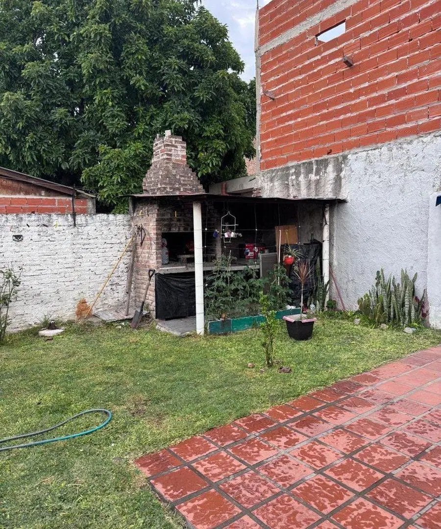 Casa en venta 4 ambientes ,Berazategui 5