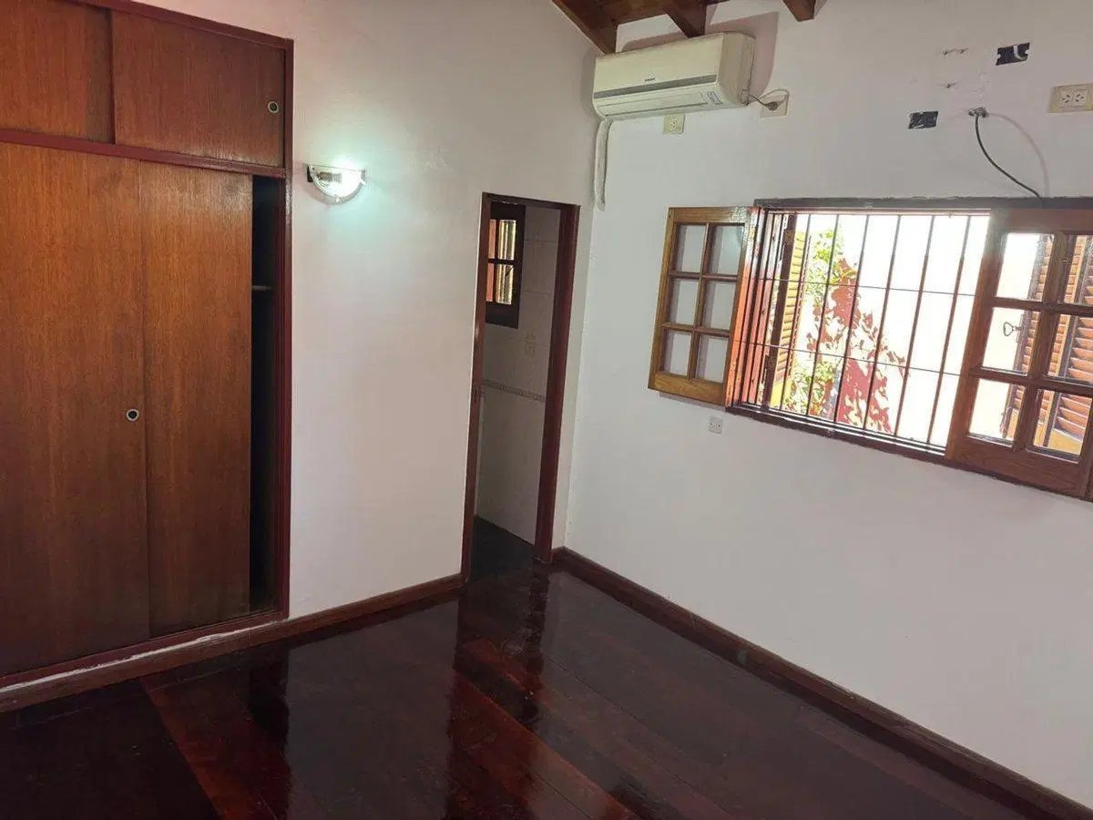 VENTA CASA EN FLORENCIO VARELA 3