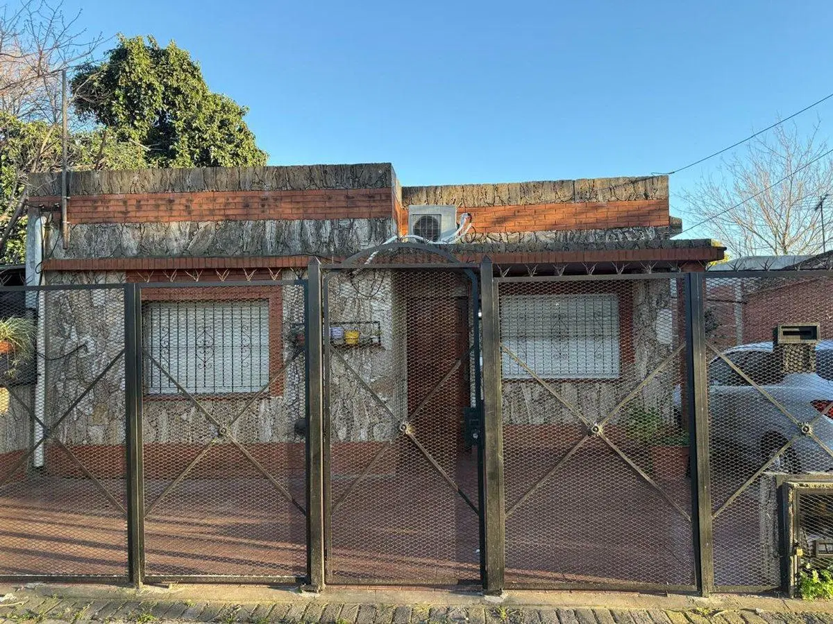 CASA DE 3 AMBIENTES 5