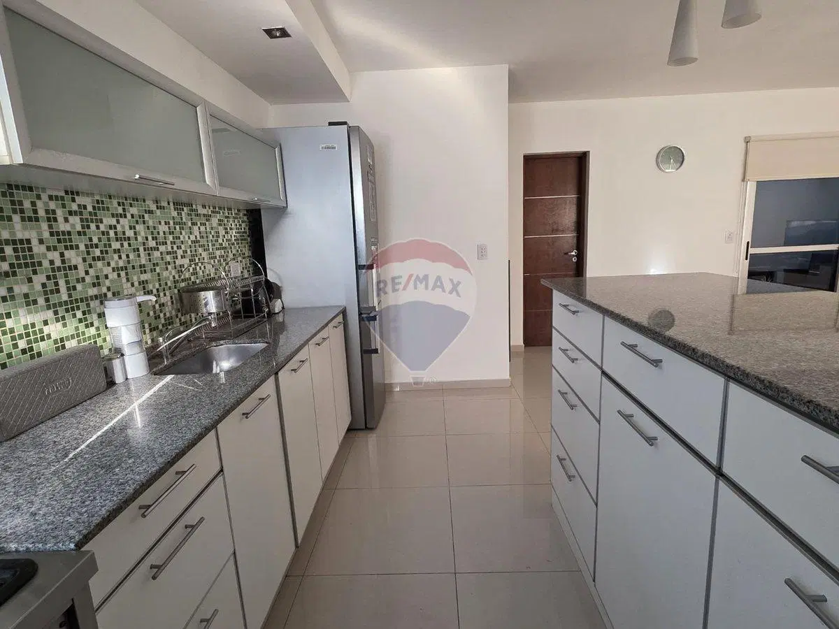 VENTA PH BERNAL 4