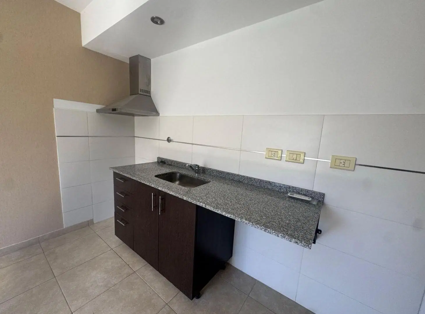 ALQUILER DEPARTAMENTO 2 AMBIENTES QUILMES 2