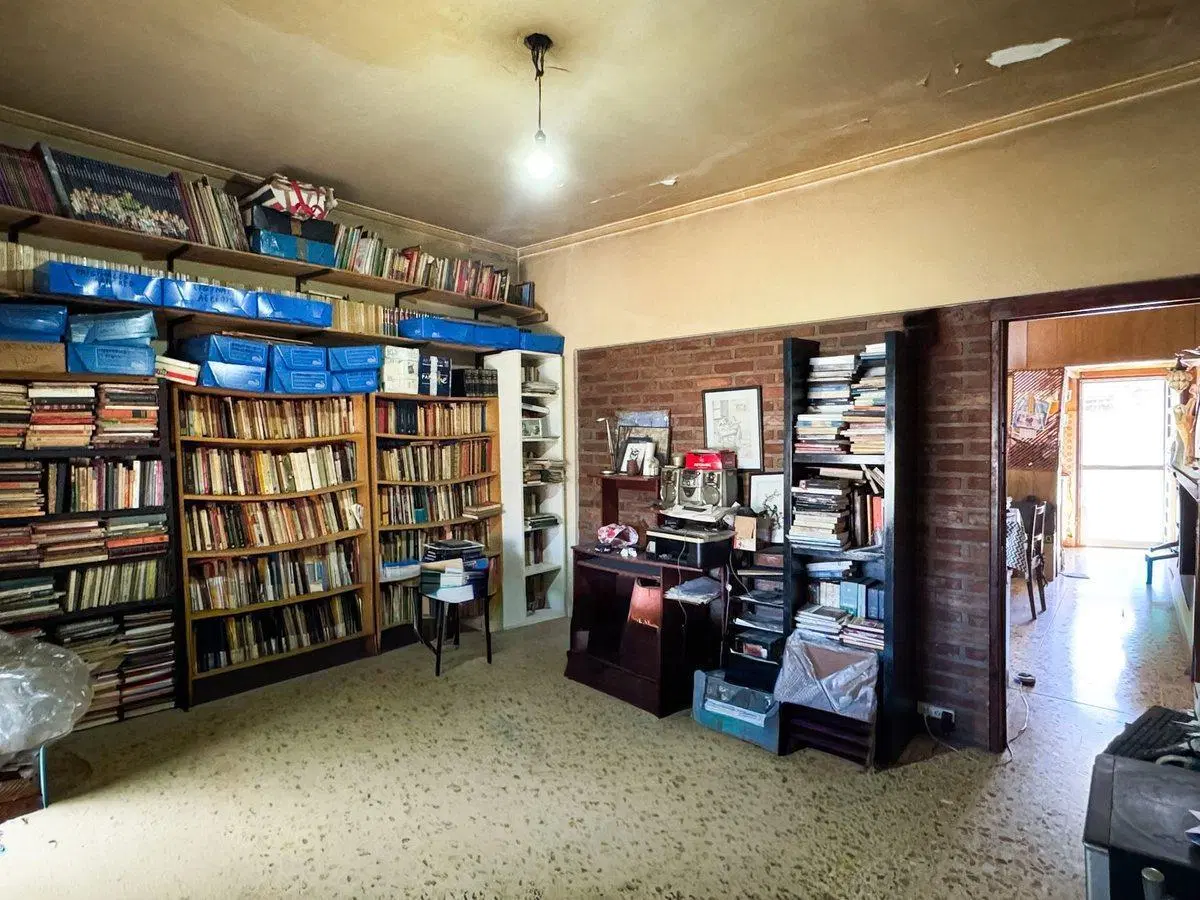 VENTA CASA 3 AMBIENTES CON PATIO Y COCHERA QUILMES 5