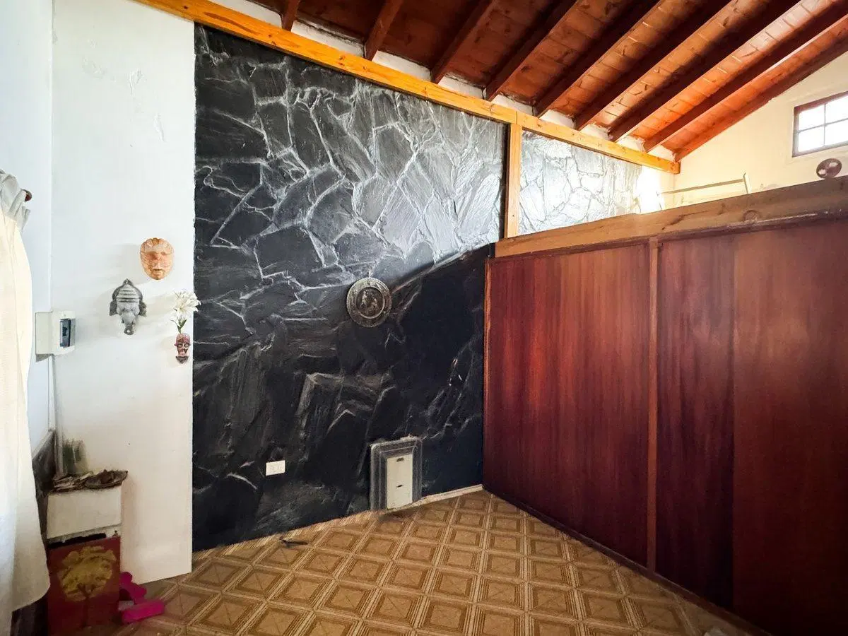 VENTA CASA CHALET CON LOCALES EN SOLANO 3