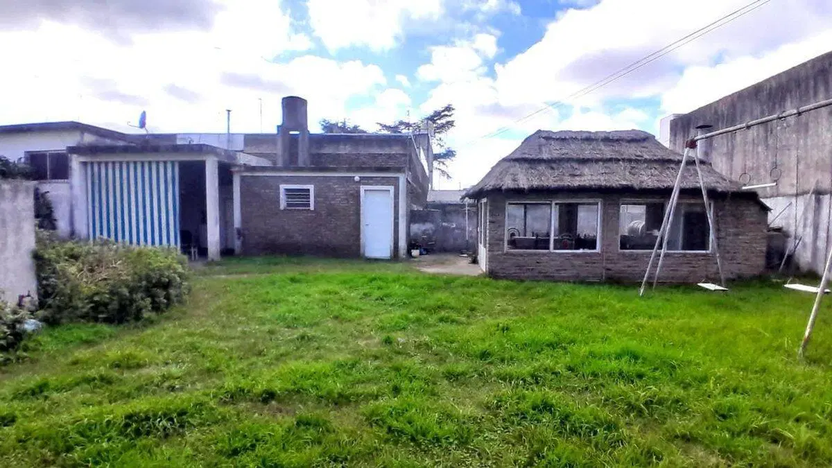 VENTA DE LOCAL COMERCIAL CRUCE VARELA 3