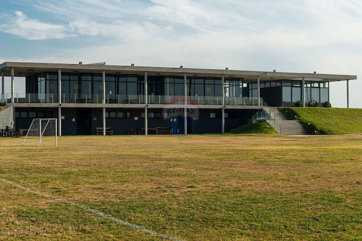 LOTE CENTRAL EN ELCANO - VILLALOBOS 3