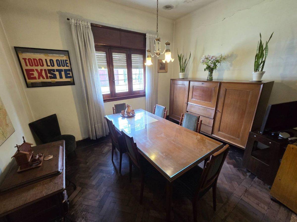 Foto de VENTA CASA 3 AMBIENTES BERNAL OESTE, imagen 2