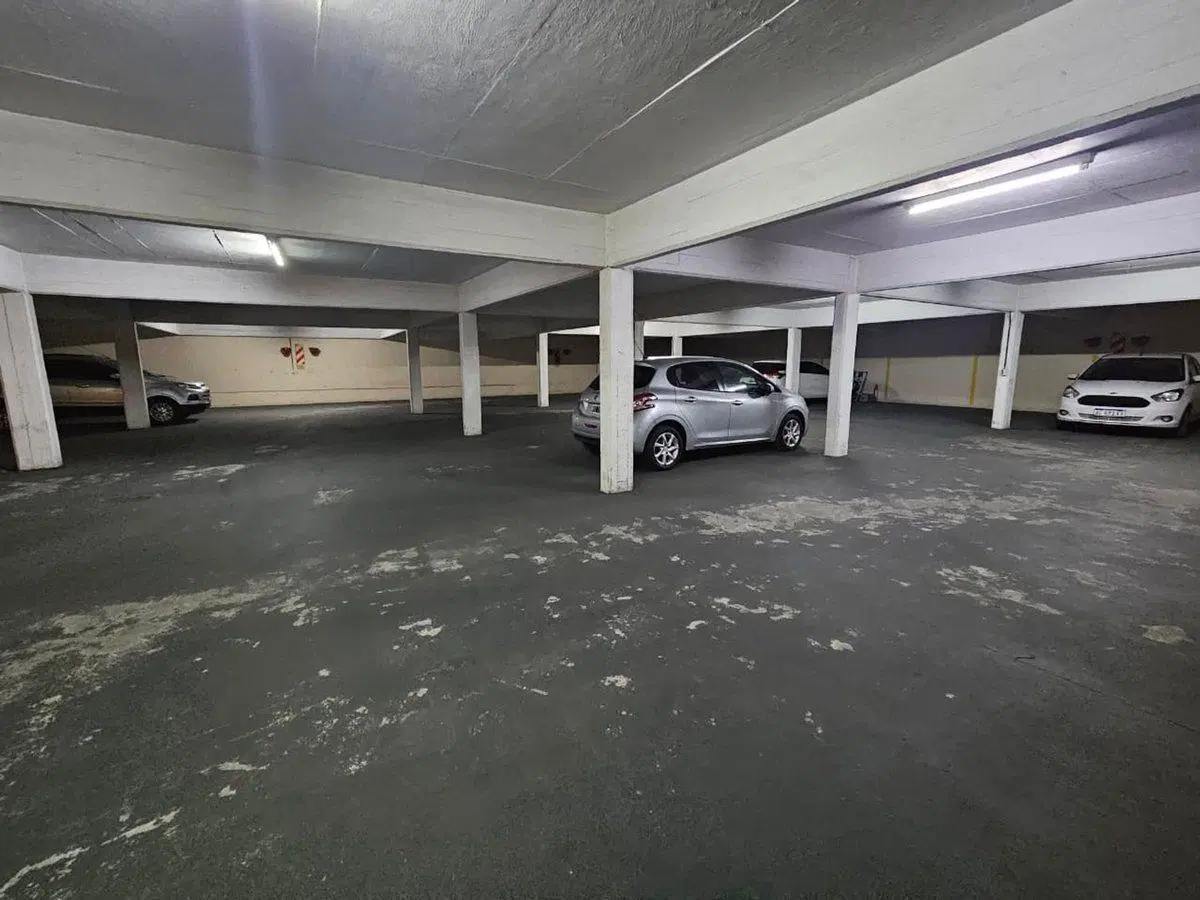 VENTA COCHERA EN QUILMES CENTRO 5