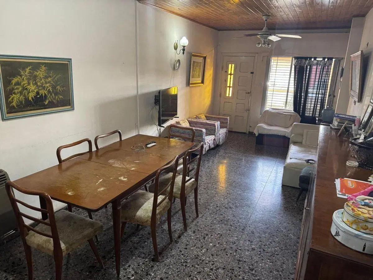 CASA 3 AMBIENTES  CON PATIO FLORENCIO VARELA 3