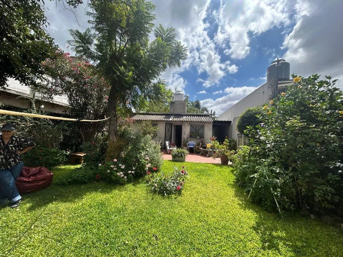 VENTA CASA FLORENCIO VARELA - 3 AMBIENTES 2