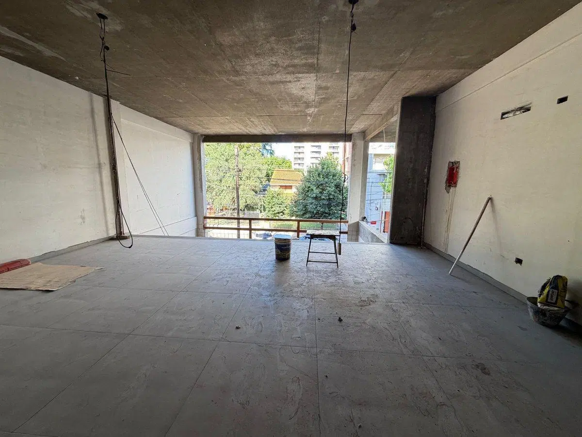 LOCAL COMERCIAL VARELA CENTRO 330M2 4
