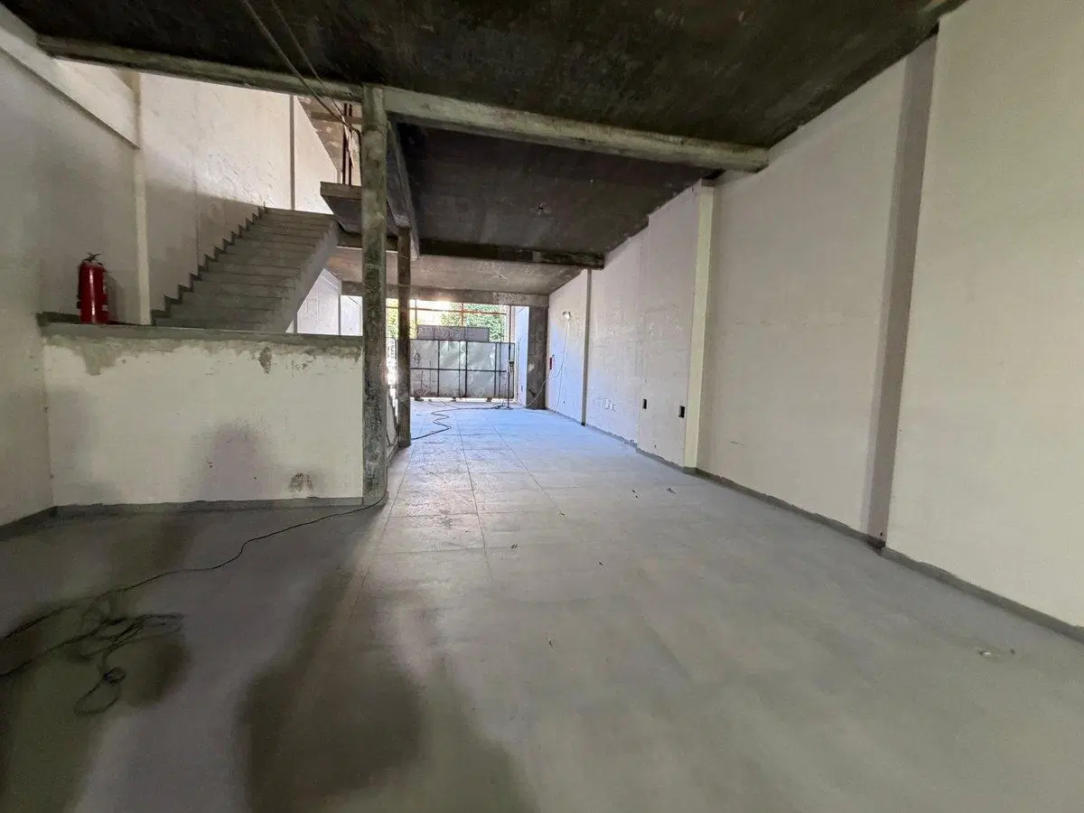 LOCAL COMERCIAL VARELA CENTRO 330M2 3