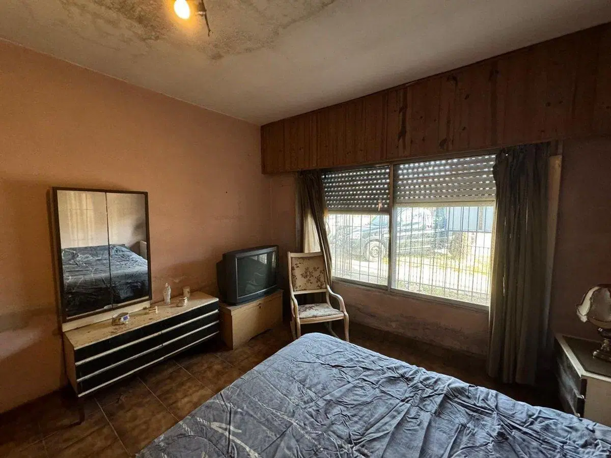 Casa Venta 4 ambientes cochera Berazategui 4