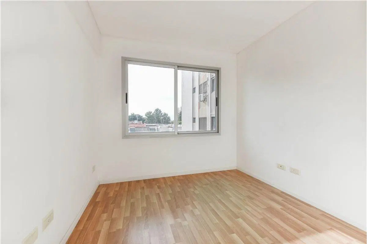 VENTA DEPARTAMENTO 3 AMB COCHERA BAULERA BERNAL 2