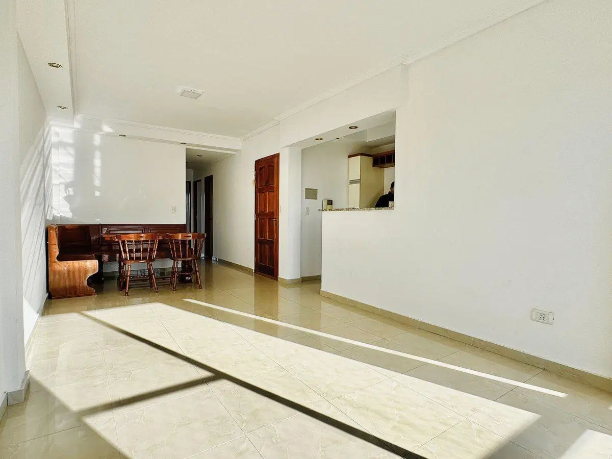 VENTA DEPARTAMENTO 3 AMBIENTES C/COCHERA EN BERNAL 4