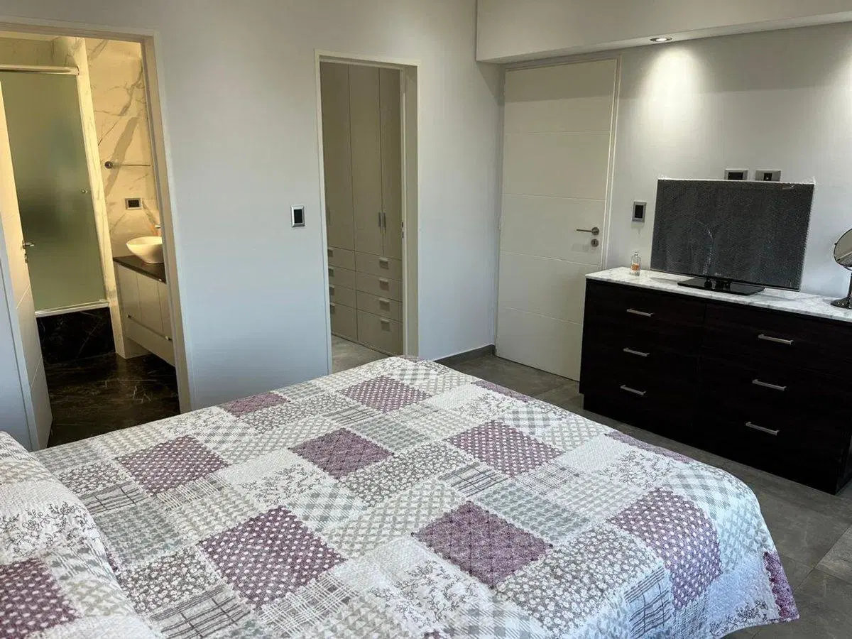 Venta Casa a la laguna en Sebastian Gaboto 3