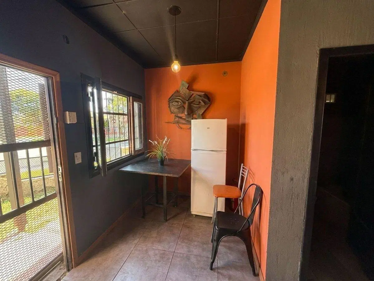 VENTA DE CASA CON LOCAL EN QUILMES 3