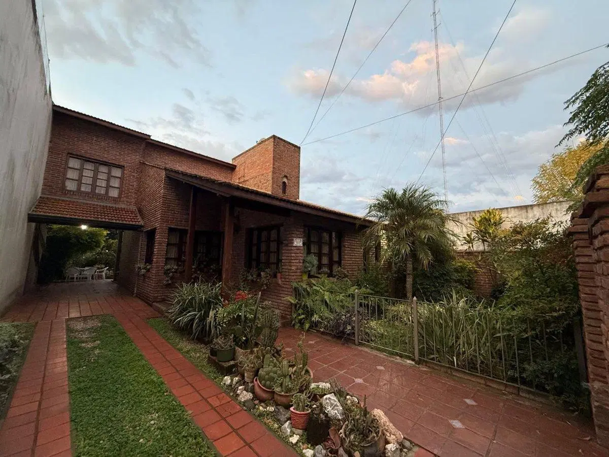 VENTA DE CASA EN BERAZATEGUI 5