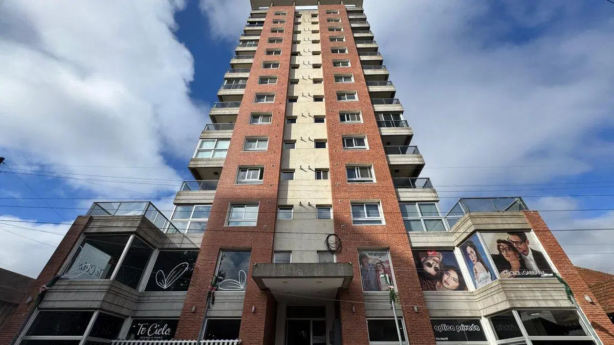 VENTA DEPARTAMENTO 3 AMB FLORENCIO VARELA 4