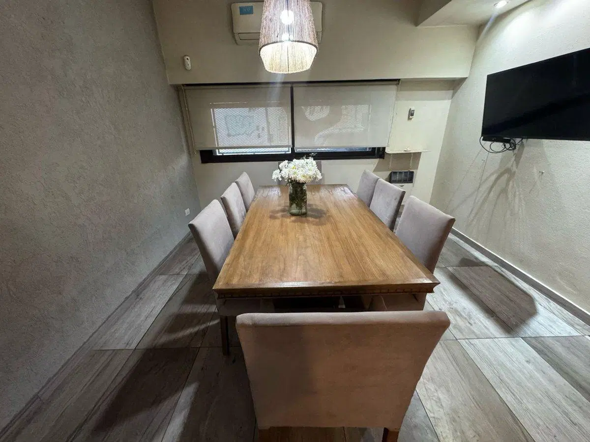 CASA VENTA  BERAZATEGUI 6 AMBIENTE COCHERA PILETA 5