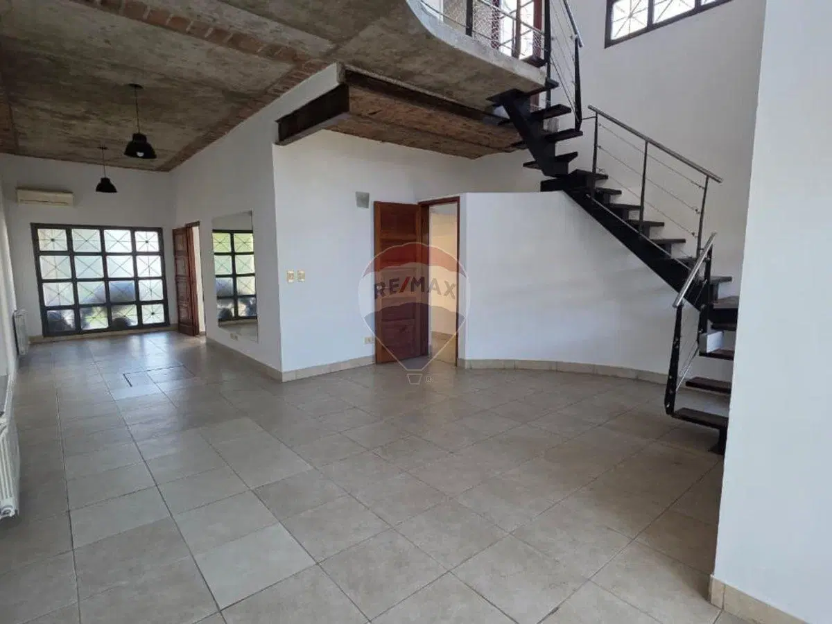 VENTA CASA 5 AMBIENTES QUILMES APTO CRÉDITO PILETA 5