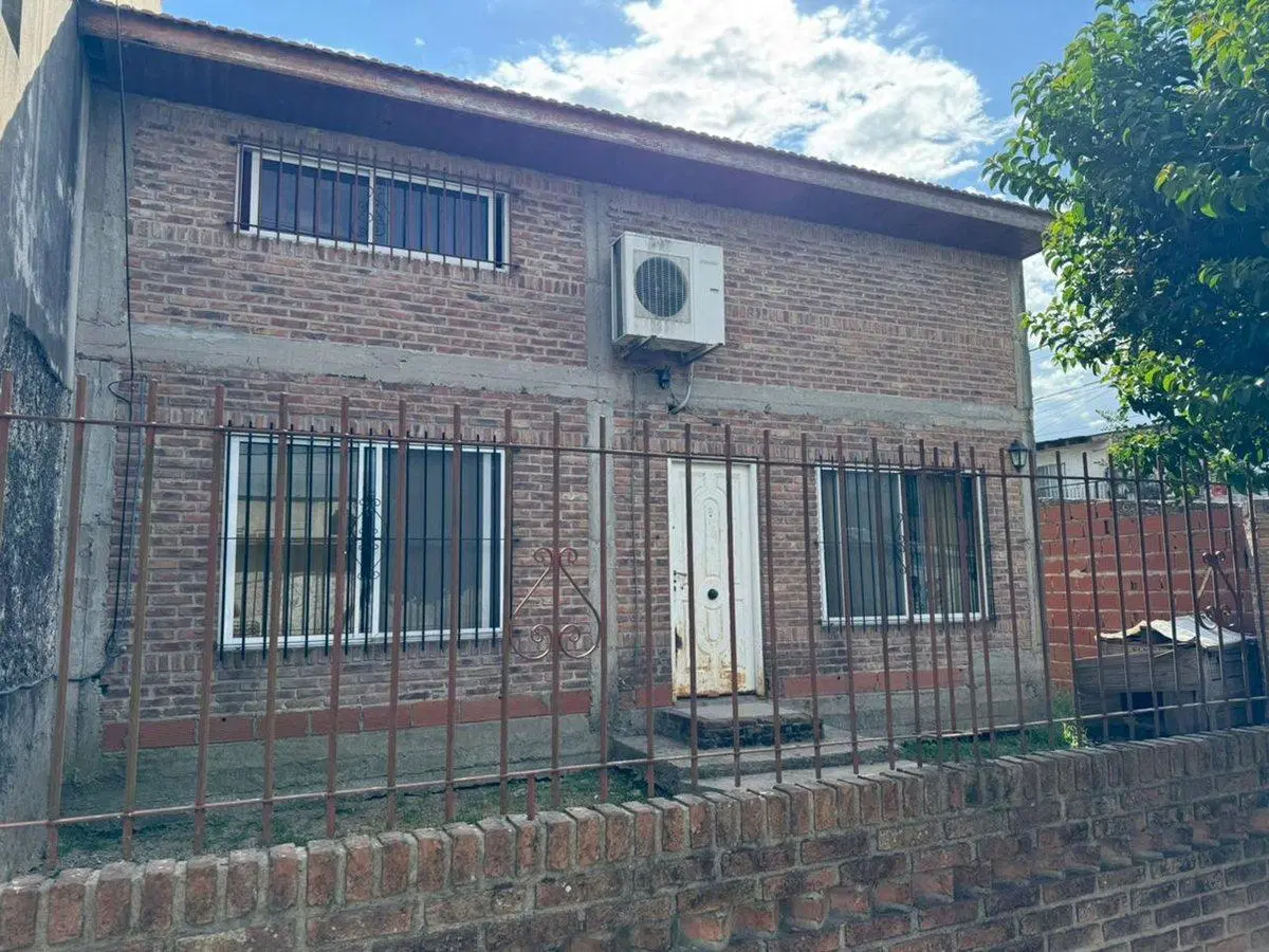 VENTA CASA EZPELETA OESTE 6 AMBIENTES 3