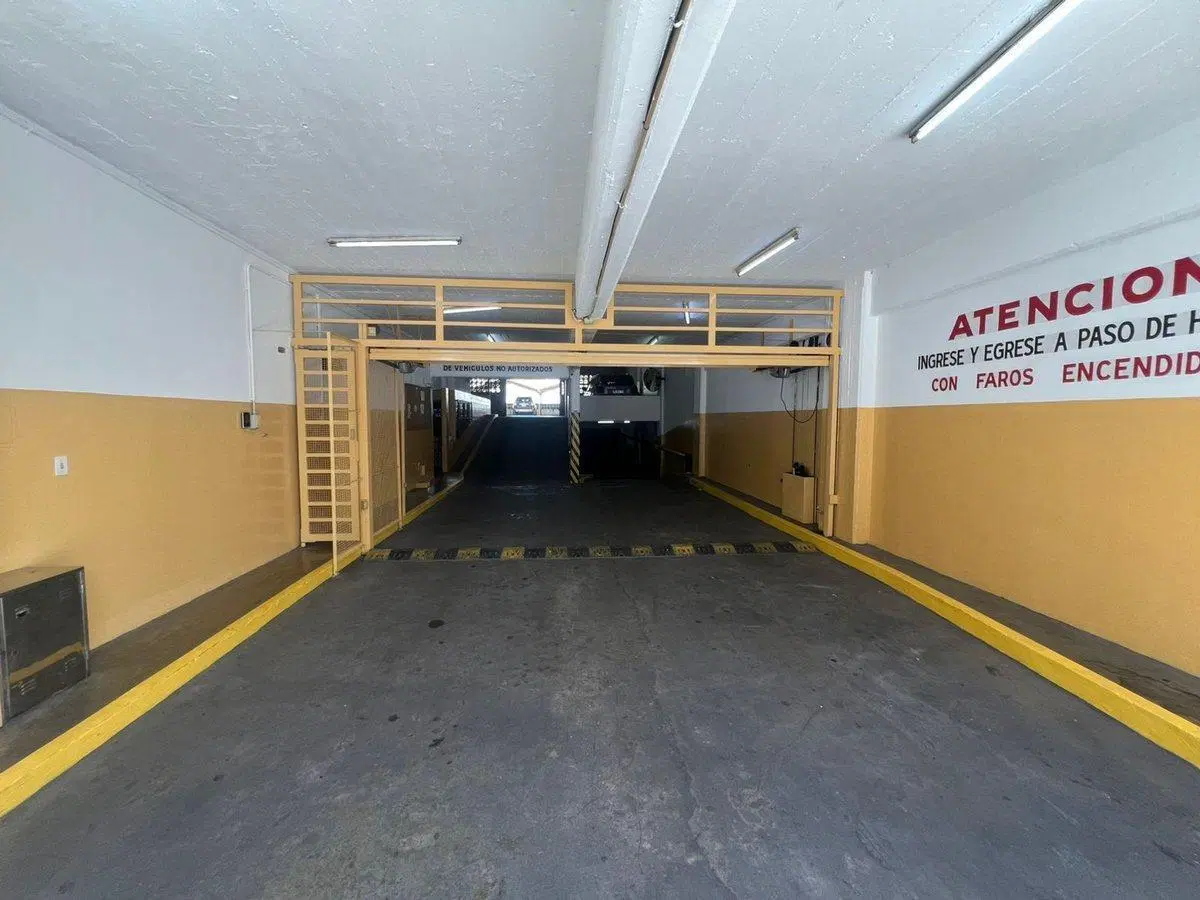 Venta de Cochera en Quilmes - Excelente Ubicacion 4