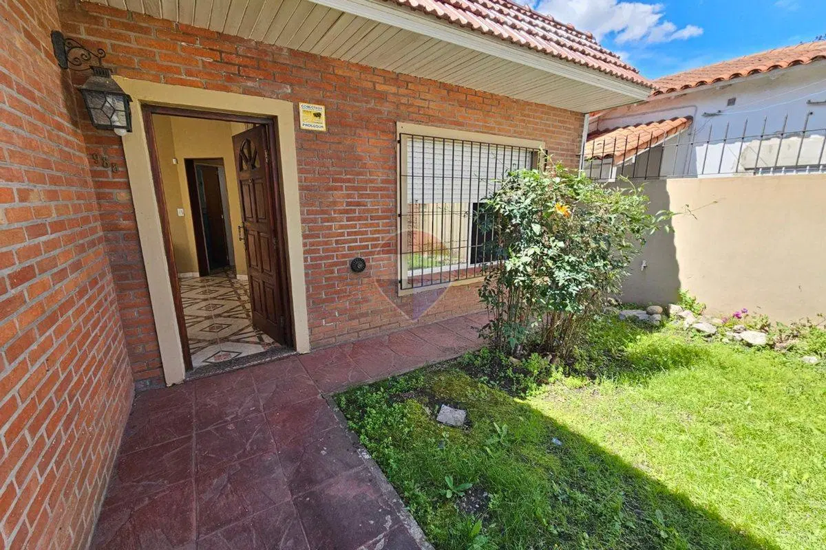 VENTA CASA 4 AMBIENTES EN QUILMES OESTE 4