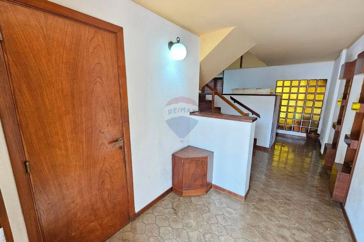 VENTA CASA DE 4 AMB. CON JARDÍN, QUINCHO Y PILETA 2