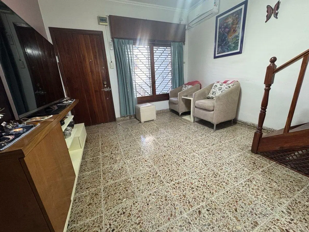 Venta casa 5 Ambientes Berazategui 4