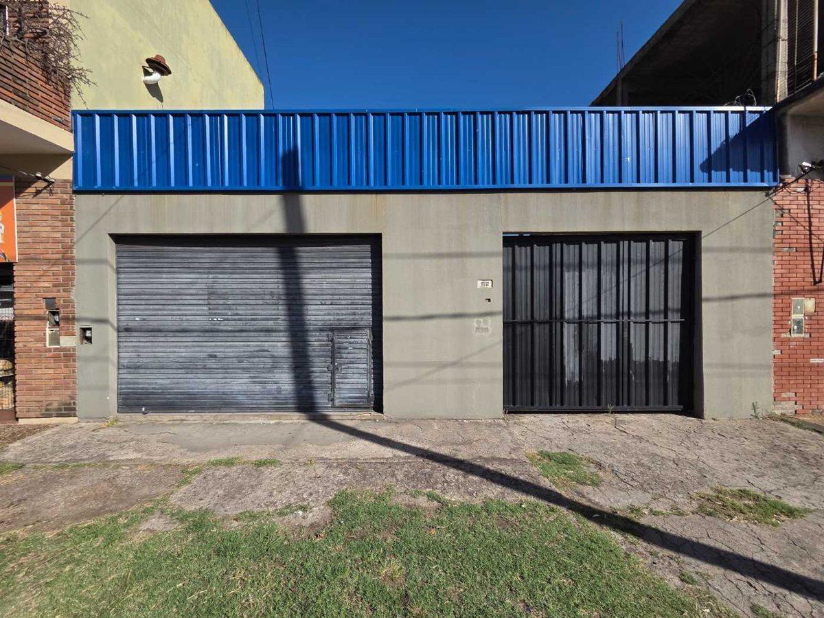 VENTA LOTE CON LOCAL EN QUILMES OESTE
