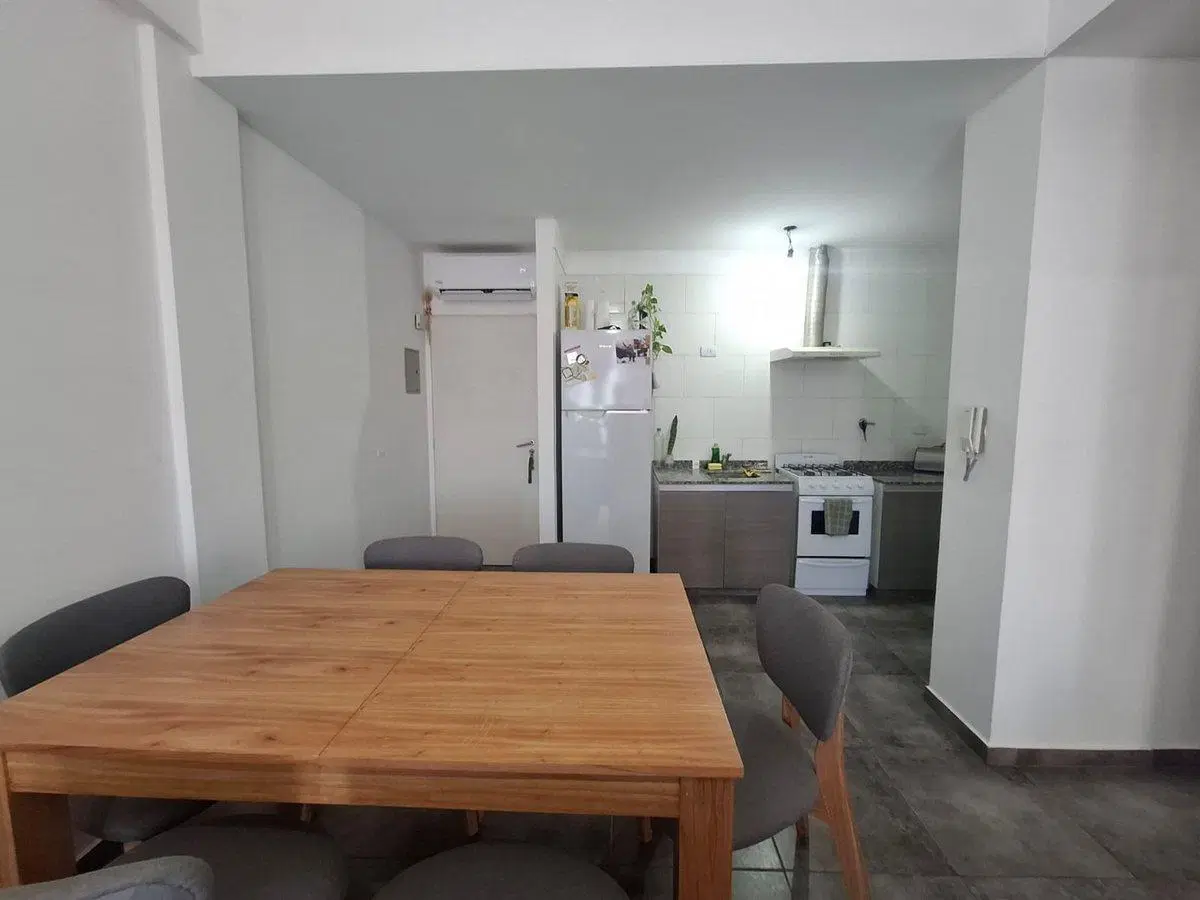 Venta Departamento 2 ambientes Berazategui 3