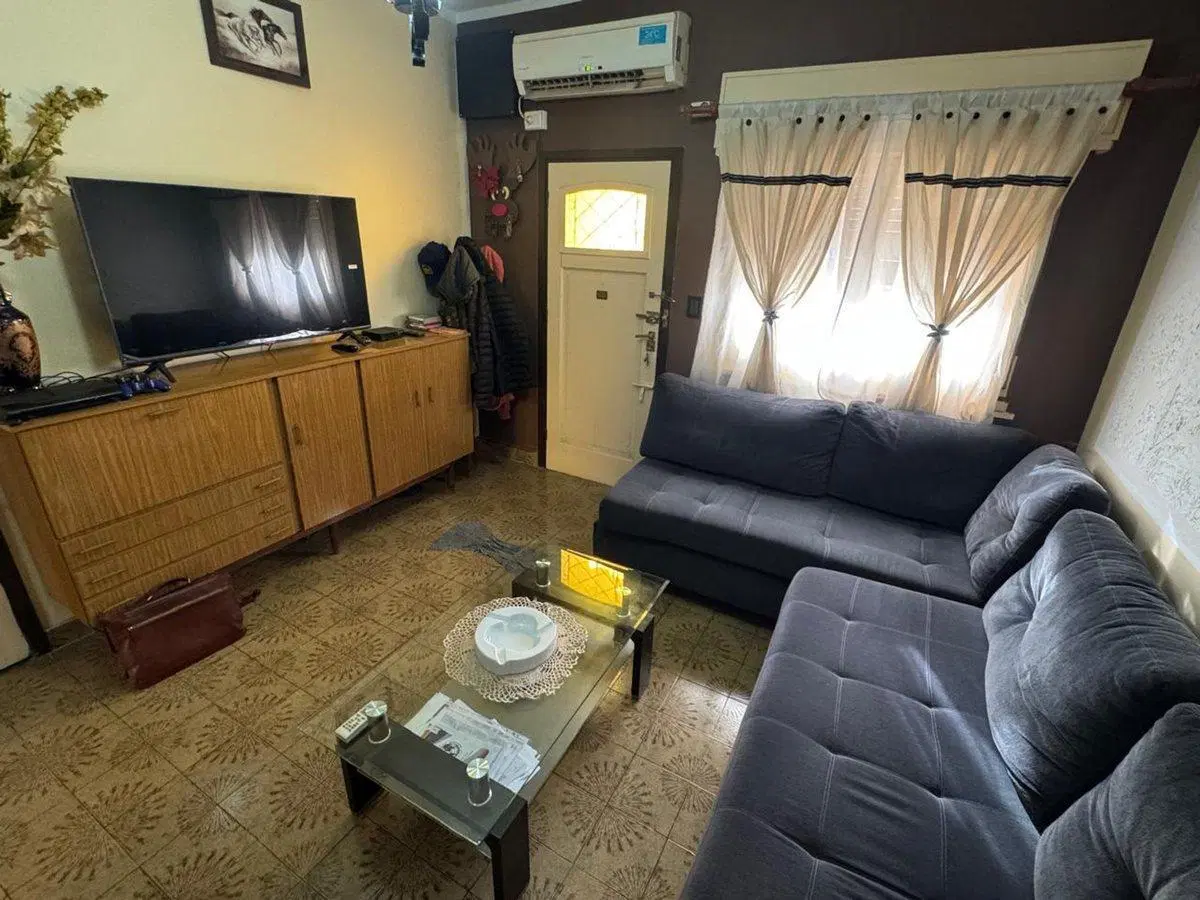 VENTA CASA FLORENCIO VARELA 3