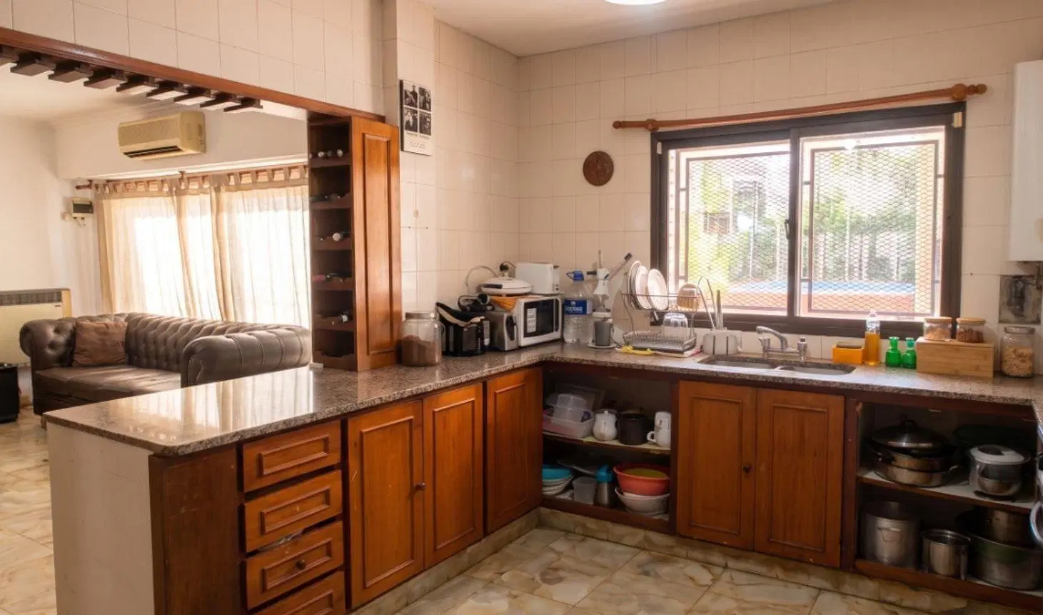 VENTA CASA 5 AMB. VALENTIN ALSINA PILETA QUINCHO 5