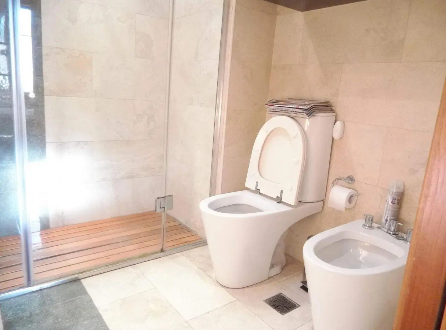 VENTA CASA 5 AMB PILETA QUINCHO ASCENSOR QUILMES 3
