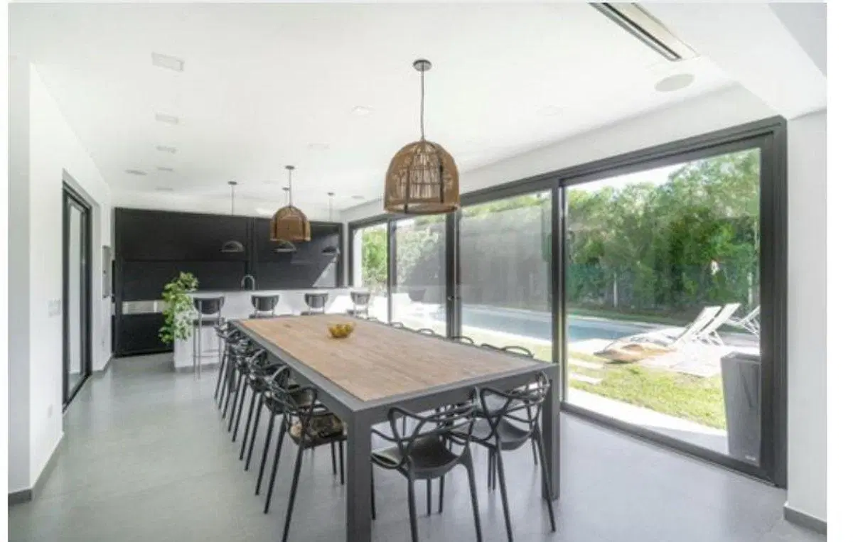 VENTA CASA 5 AMB CON PISCINA - NUEVO QUILMES 3