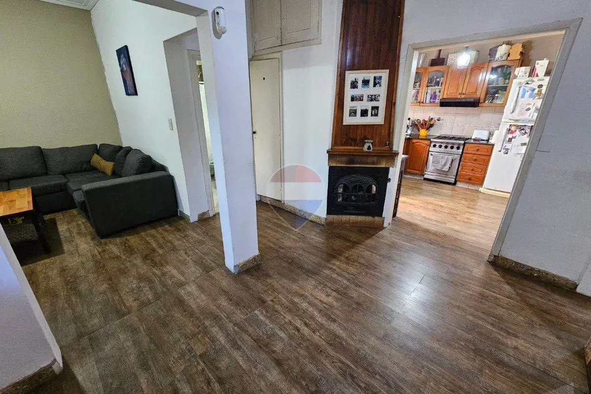 VENTA CASA 5 AMBIENTES CON GARAGE - QUILMES OESTE 8