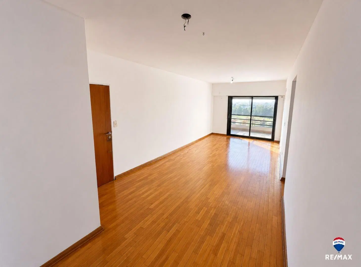 VENTA DETPO 4 AMBIENTES CON COCHERA 2