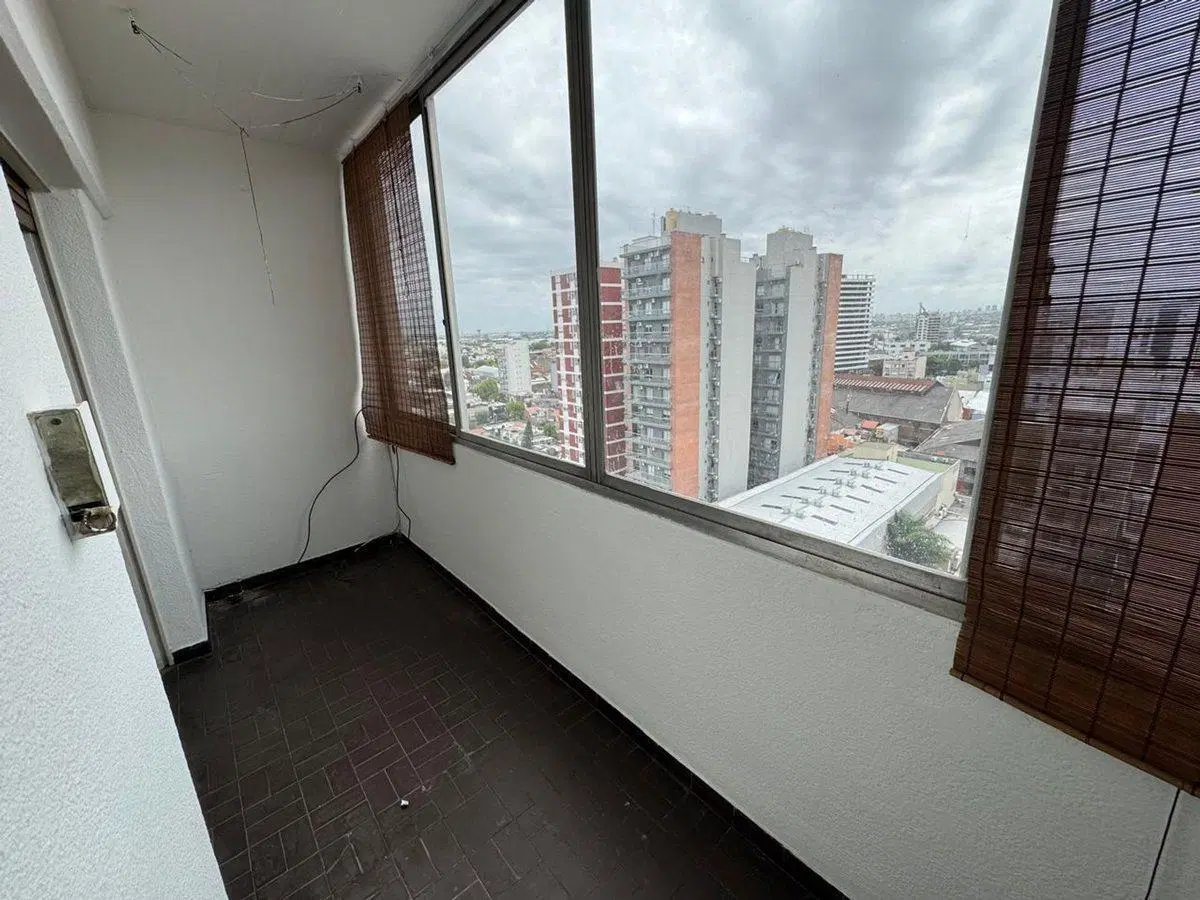 VENTA DEPTO 3 AMBIENTES AVELLANEDA CENTRO 4