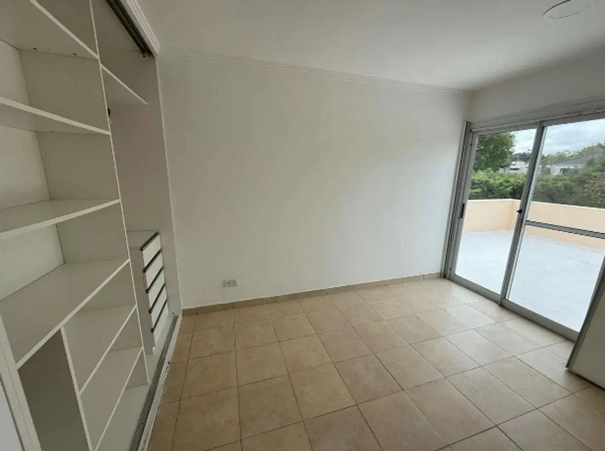CASA VENTA 5 AMBIENTES VILLAGE DEL PARQUE 5