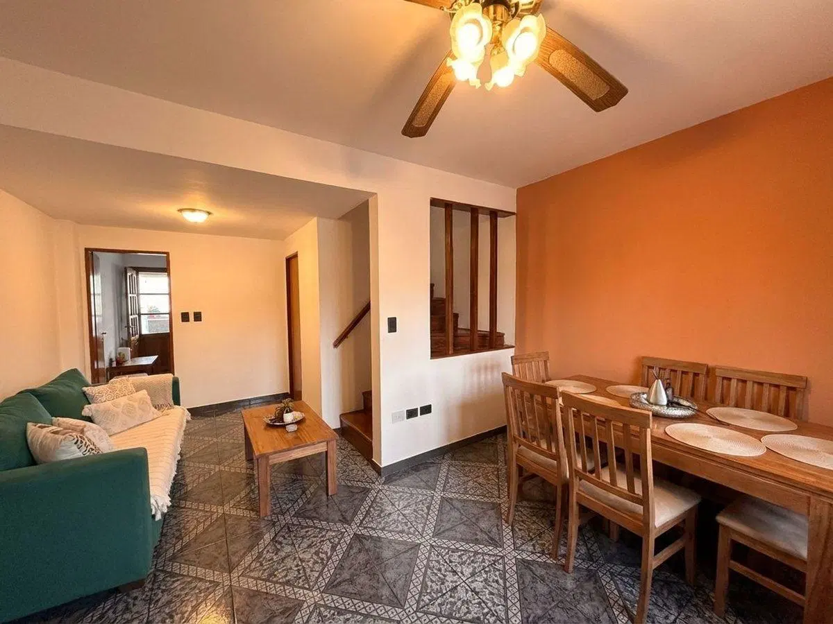 VENTA DUPLEX 4 AMB c PATIO Y COCHERA QUILMES CRED. 3