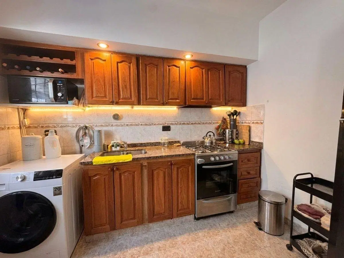 VENTA DUPLEX 4 AMB c PATIO Y COCHERA QUILMES CRED. 4