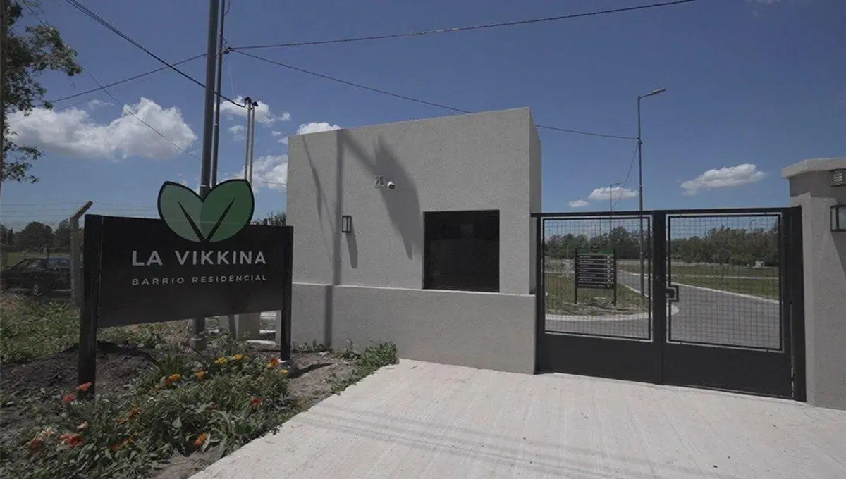 LOTE EN VENTA BARRIO LA VIKKINA EL PATO 4