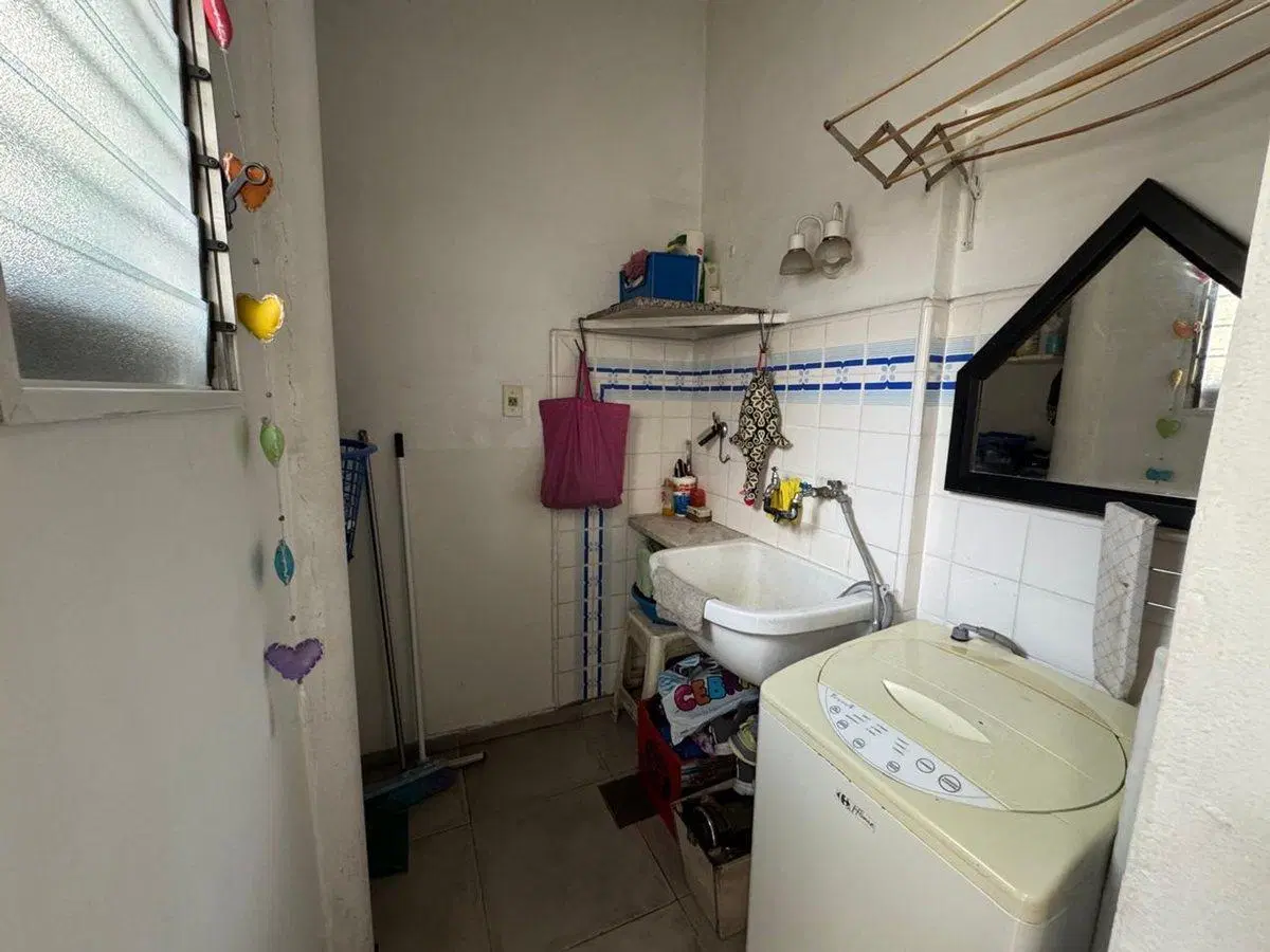 VENTA CASA 4 AMB CON COCHERA BARRIO PARQUE BERNAL 4