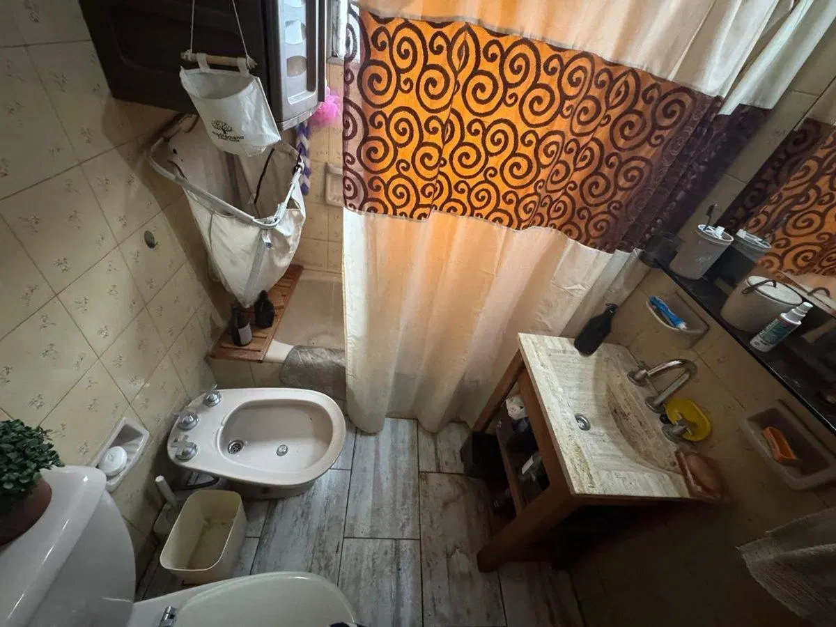 VENTA CASA 4 AMB QUILMES OESTE CON GARAGE Y GALPON 2