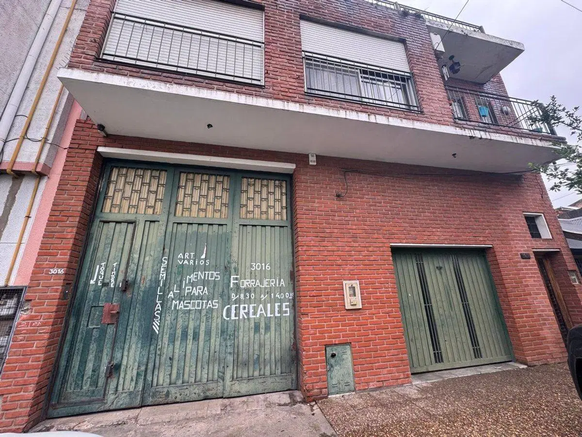 VENTA CASA 4 AMB QUILMES OESTE CON GARAGE Y GALPON 5