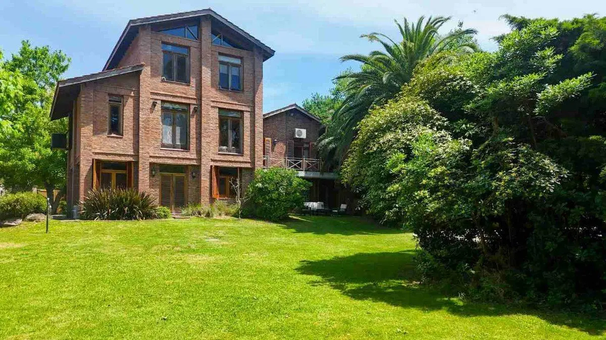 Casa en Venta Berazategui 6 amb pileta/cochera 4