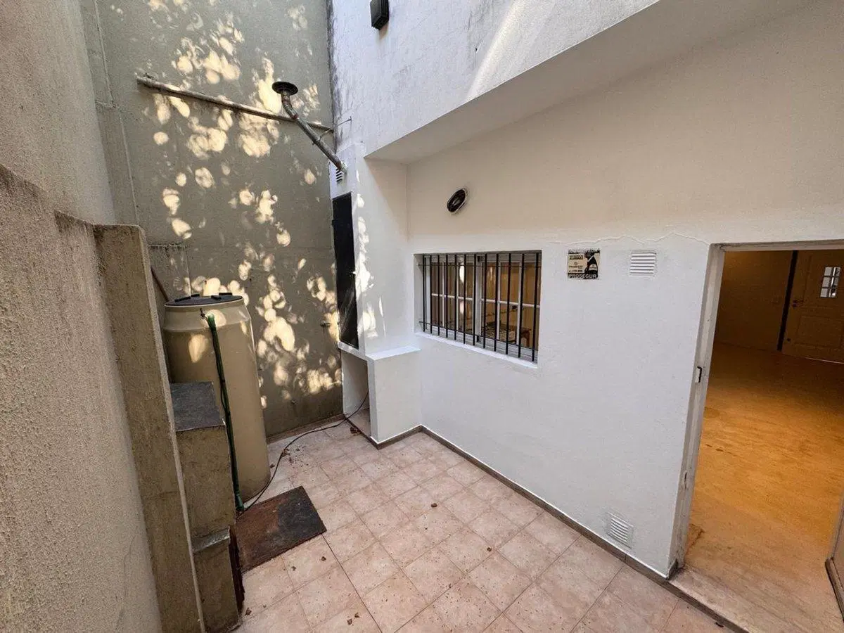 VENTA PH TIPO CASA 4 AMB C/ COCHERA EN QUILMES 4