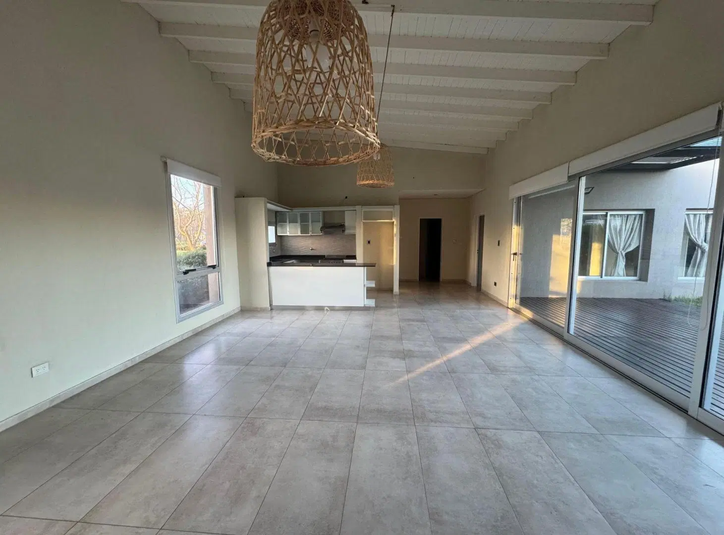 Casa 4 ambientes en venta Fincas de Hudson cochera 5