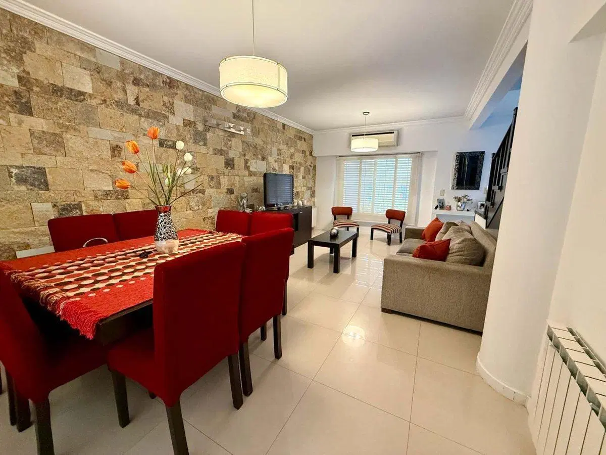 CHALET EN VENTA QUILMES 2