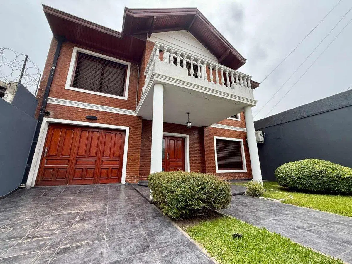 CHALET EN VENTA QUILMES 3